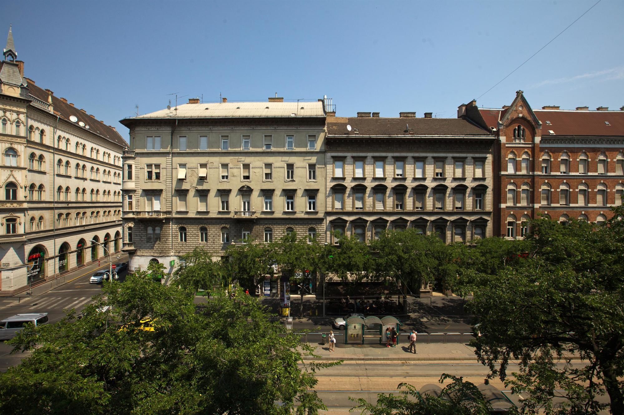 Westend Minihotel Будапешт Экстерьер фото